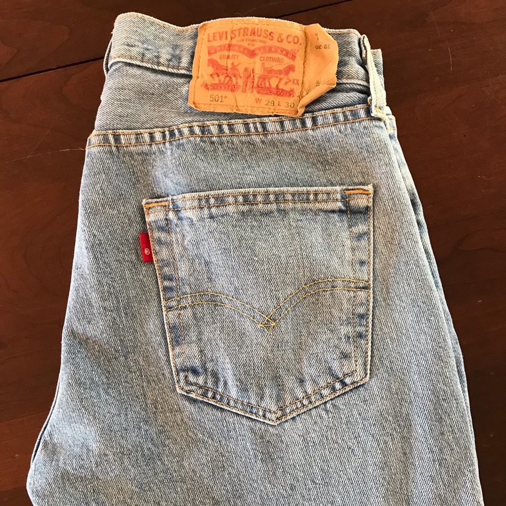 Levi’s light stone wash 501 29x30